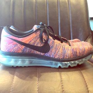 Men’s Nike Flyknit Max